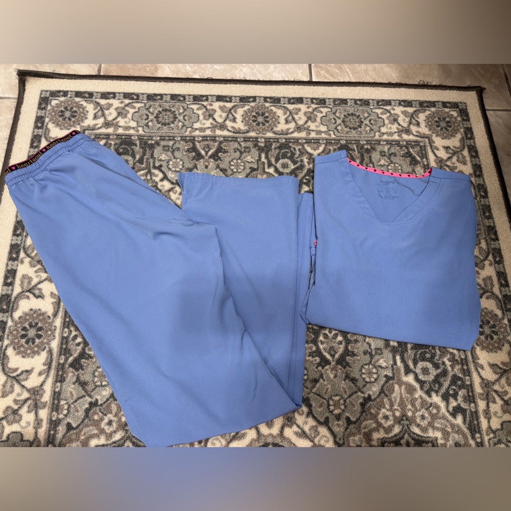 Ceil Blue HeartSoul Scrub Set